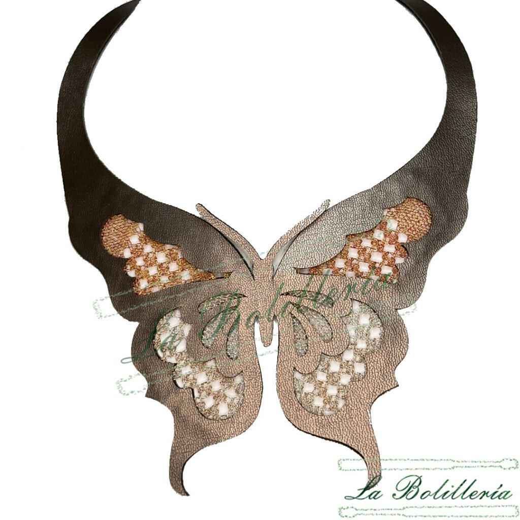 Collar Mariposa- La Bolillería - Tu Lugar par el Arte de Los Bolillos