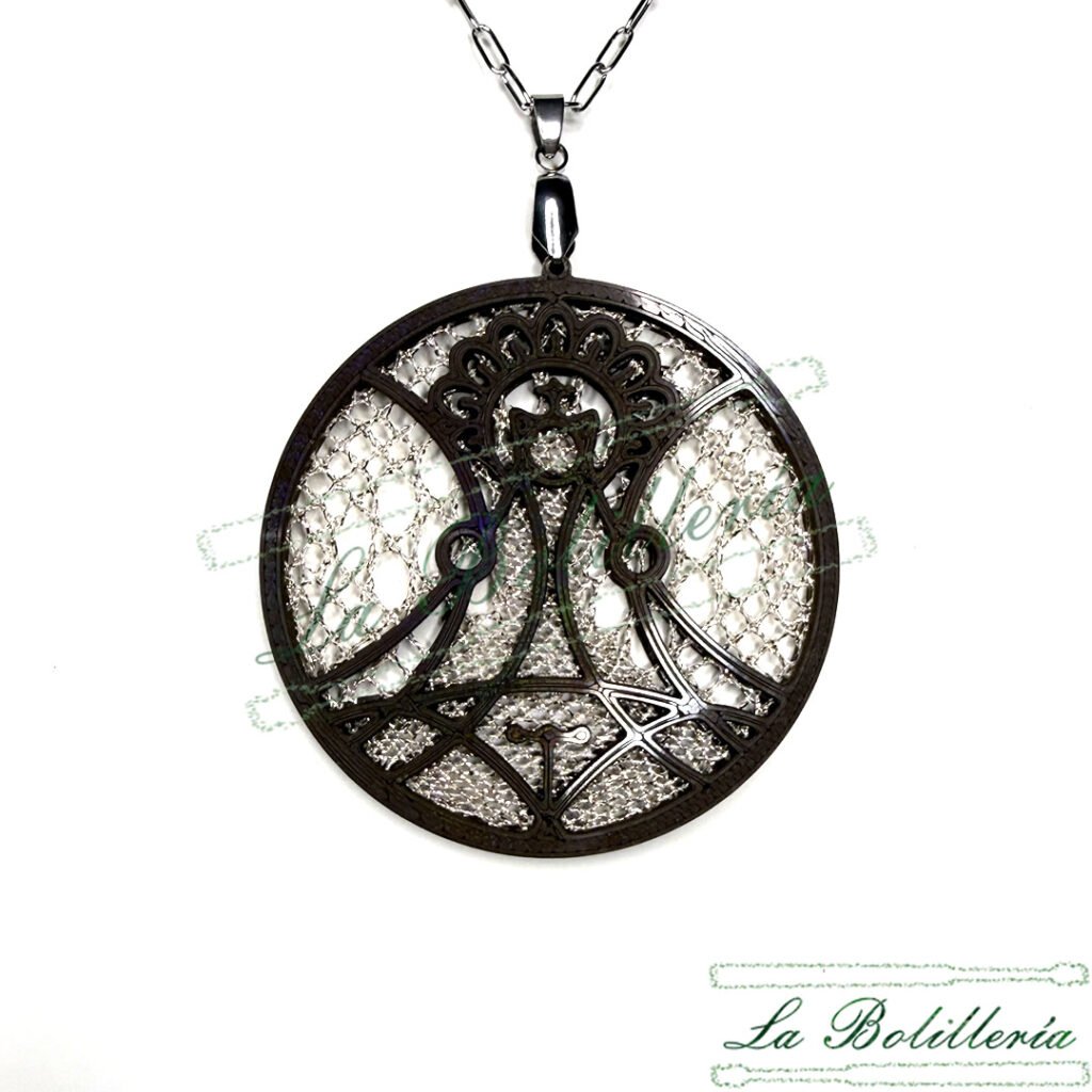 Collar Virgen de Covadonga - La Bolillería - Tu Lugar par el Arte de Los Bolillos